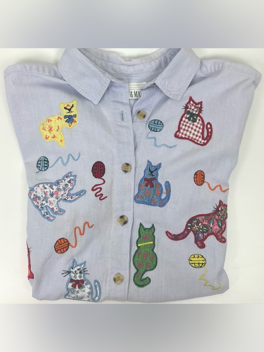 Vintage 90’s Chambray Embroidered Cat Button Down Top